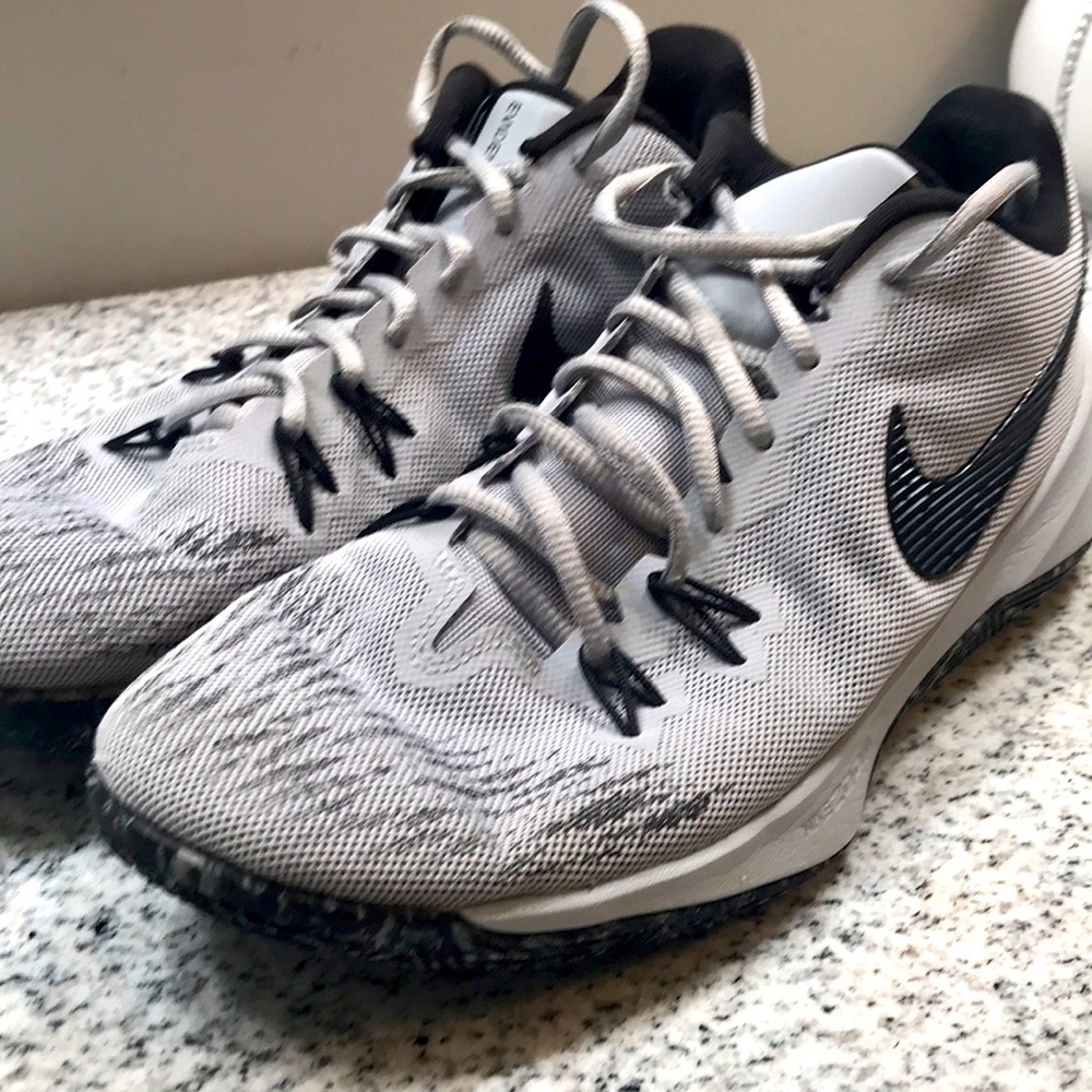 Nike Zoom Evidence 11